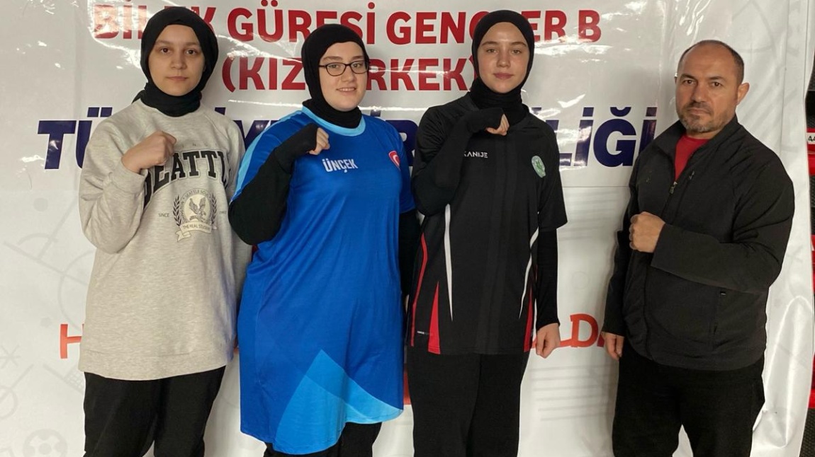 Okulumuz Bilek Güreşinde Türkiye Şampiyonu 